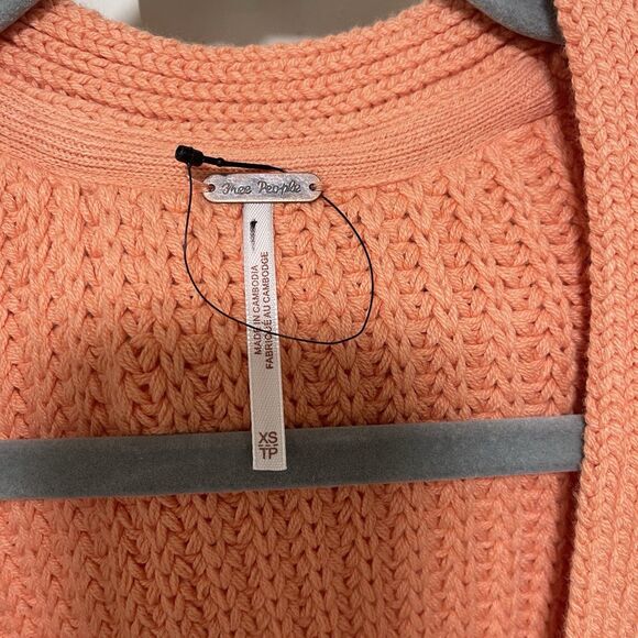 NWOT Free People Nightingale Cotton Cardigan in Shell Coral Orange Sz XS Oversz - Picture 3 of 8
